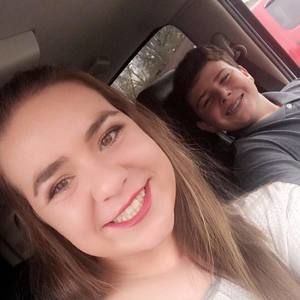 Meet your Posher, Mackenzie